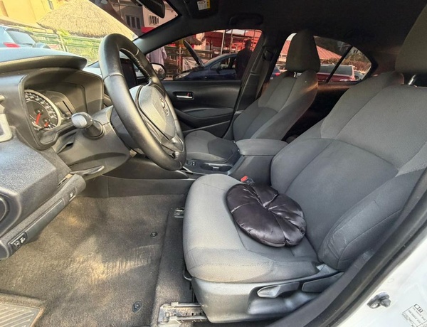 2021 TOYOTA COROLLA  FOR SALE IN ABUJA