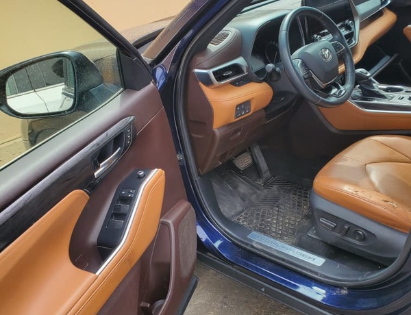 Foreign Used 2021 Toyota Highlander Platinum AWD