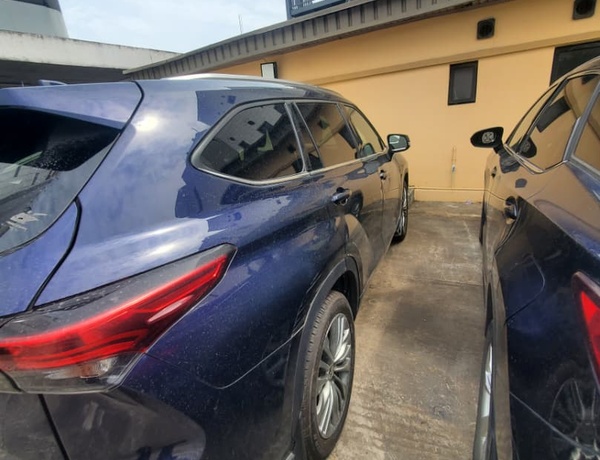 Foreign Used 2021 Toyota Highlander Platinum AWD