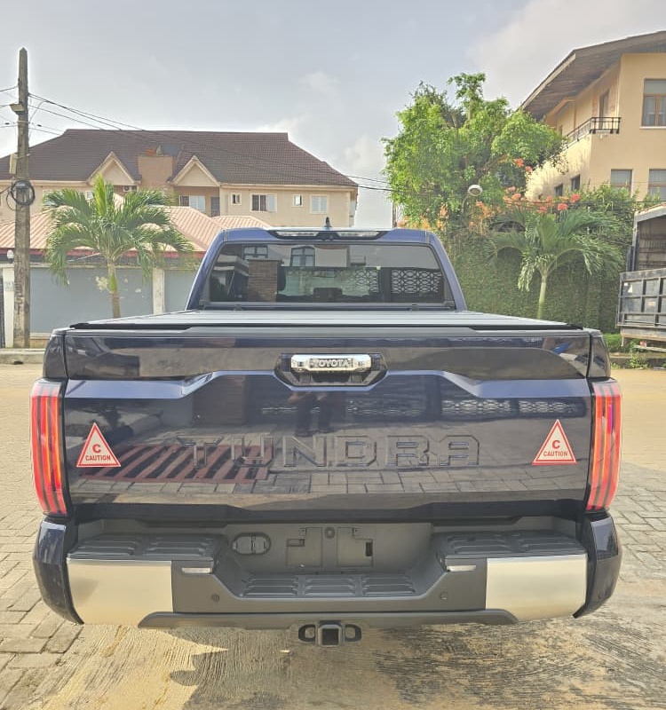 2021 TOYOTA TUNDRA LIMITED  FULLEST OPTION SPEC image