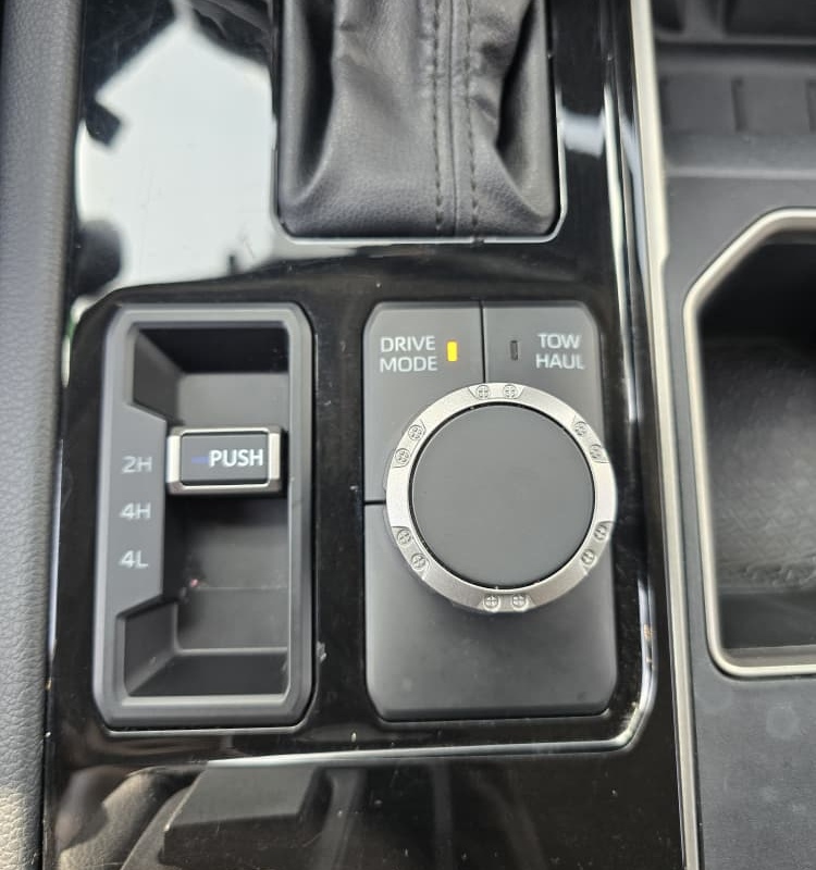 2021 TOYOTA TUNDRA LIMITED  FULLEST OPTION SPEC image