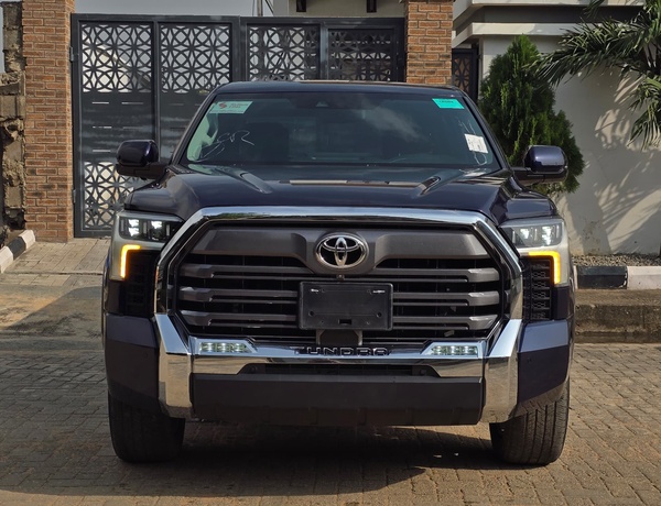 2021 TOYOTA TUNDRA LIMITED  FULLEST OPTION SPEC