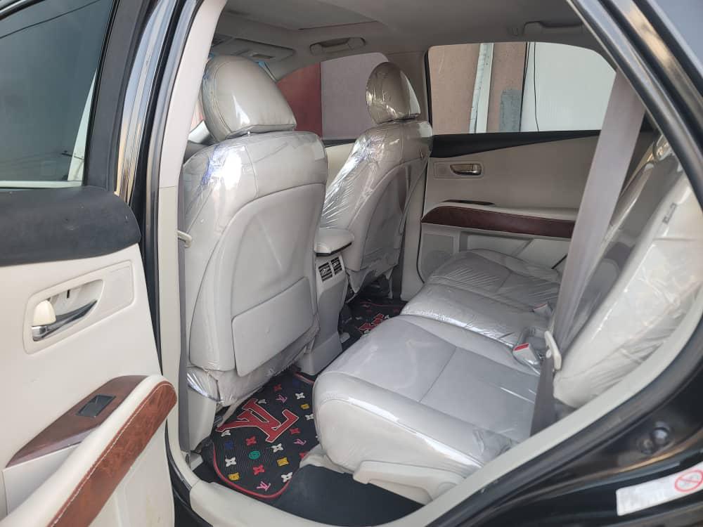 Car Image 5