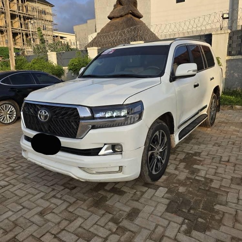 2021 UPGRADED TOYOTA LAND CRUISER FOR SALE IN ABUJA