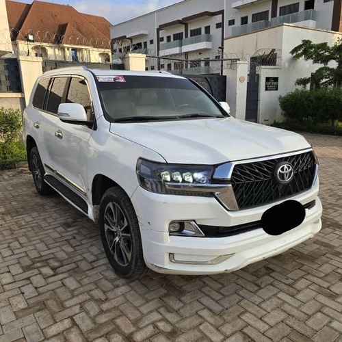 2021 UPGRADED TOYOTA LAND CRUISER FOR SALE IN ABUJA