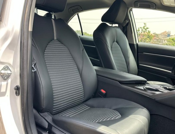 Foreign Used 2023 Toyota Camry SE for Sale in Abuja