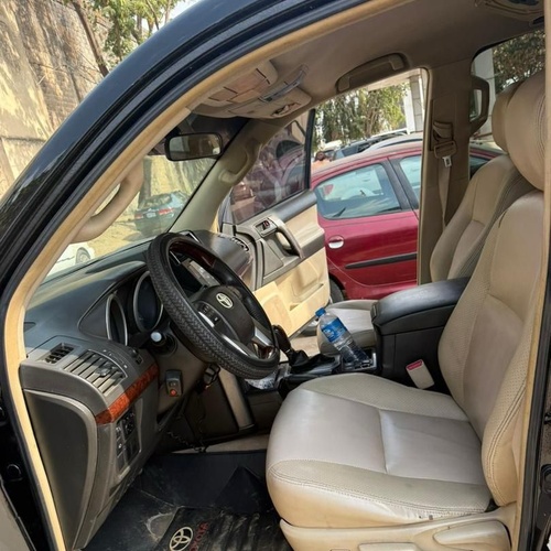 2023 UPGRADED TOYOTA LAND CRUISER PRADO FOR SALE IN ABUJA