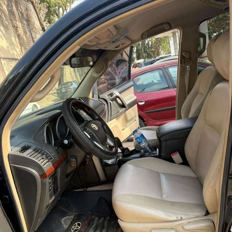 2023 UPGRADED TOYOTA LAND CRUISER PRADO FOR SALE IN ABUJA image