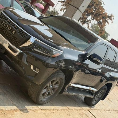 2023 UPGRADED TOYOTA LAND CRUISER PRADO FOR SALE IN ABUJA