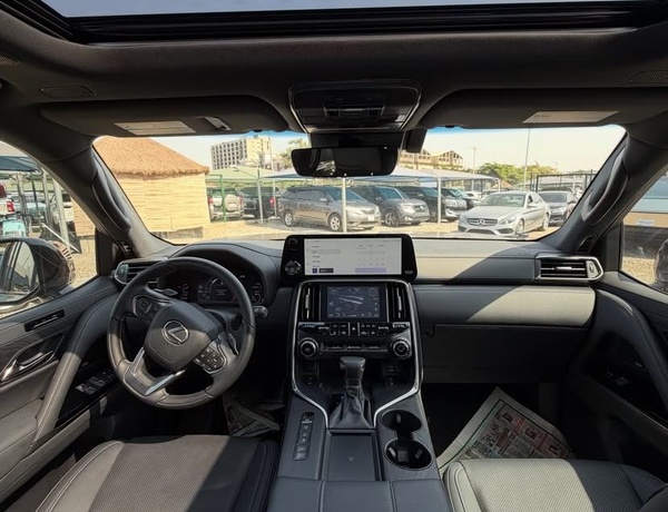 BRAND NEW 2025 LEXUS LX600 FOR SALE IN ABUJA