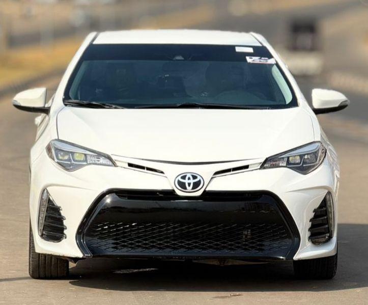 A MONTH USED 2018 TOYOTA COROLLA SE FOR SALE IN ABUJA image