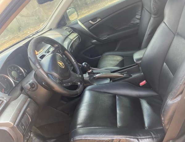 Acura TSX 2010 in sango otta