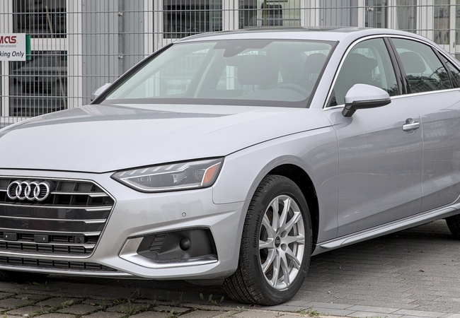 Audi A4 image 4