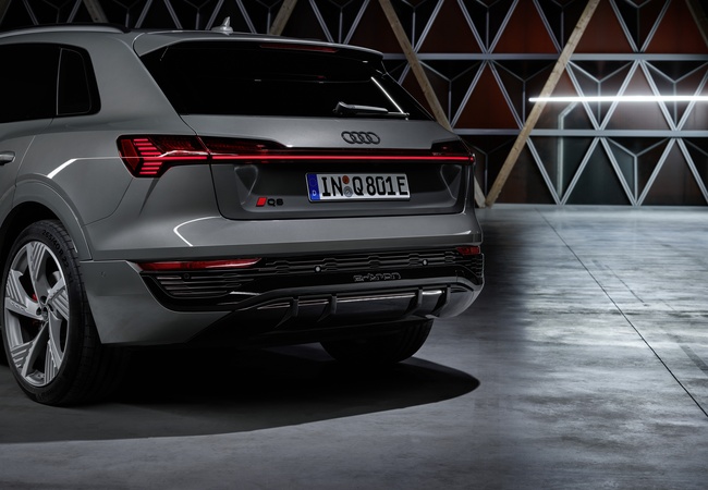 Audi Q8 image 2
