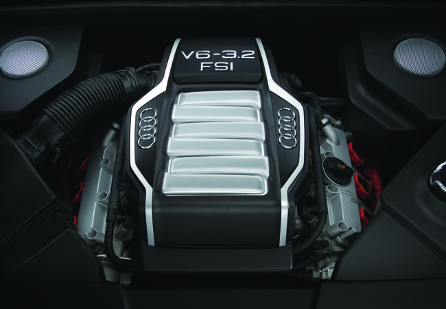 Audi RS4 image 2