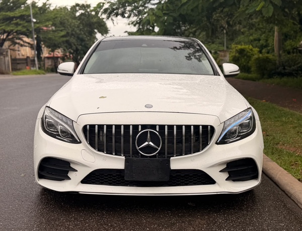 BELGIUM STANDARD   2016 MERCEDES BENZ C300 IN ABUJA