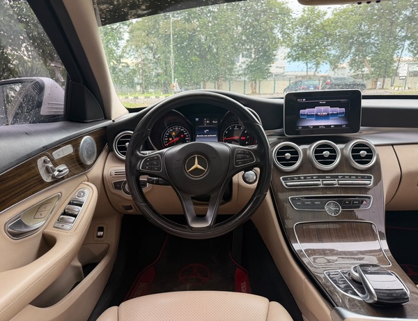 BELGIUM STANDARD   2016 MERCEDES BENZ C300 IN ABUJA