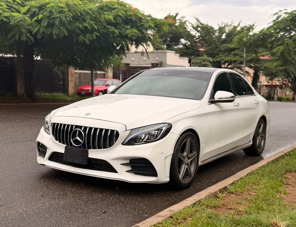 BELGIUM STANDARD   2016 MERCEDES BENZ C300 IN ABUJA