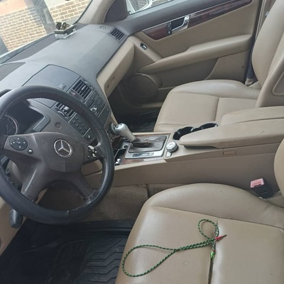 Benz c300 in Oyigbo