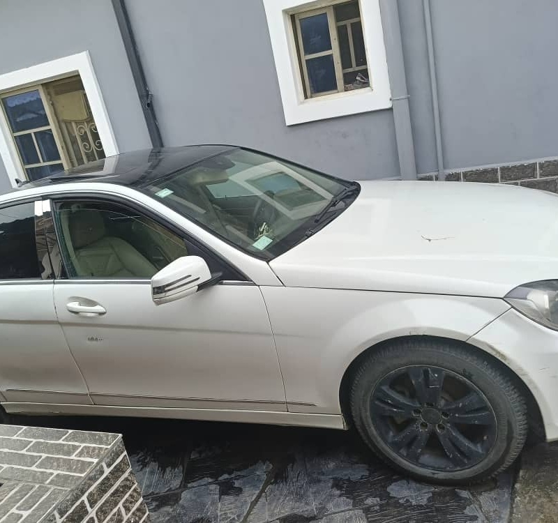 Benz c300 in Oyigbo image