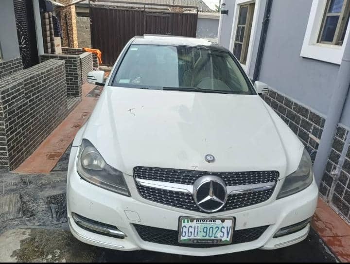 Benz c300 in Oyigbo image
