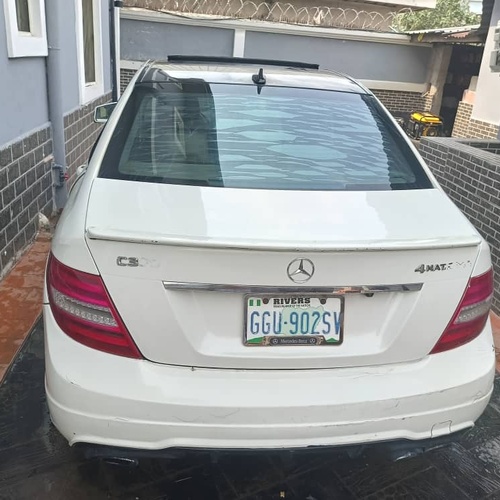 Benz c300 in Oyigbo