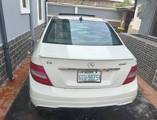 Benz c300 in Oyigbo