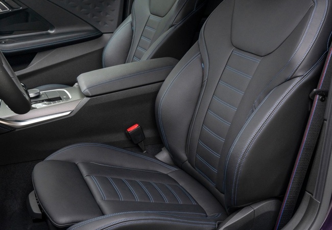 BMW 2-Series 230i image 5