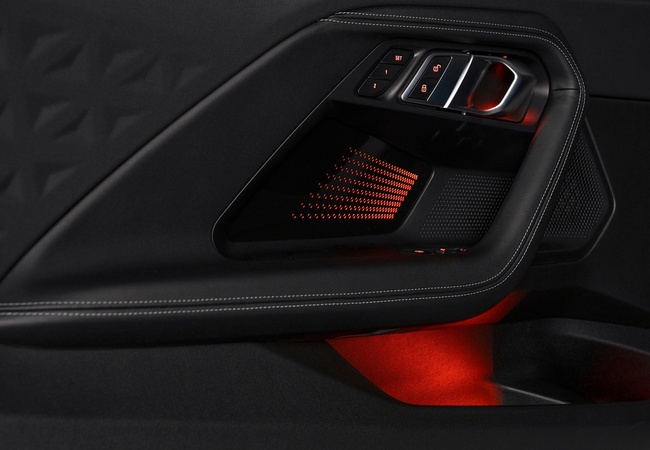 BMW 2-Series 230i image 3