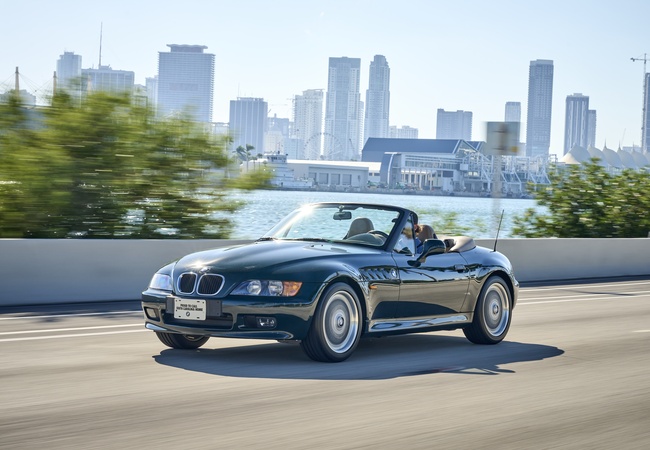 BMW Z-Series Z3 image 2