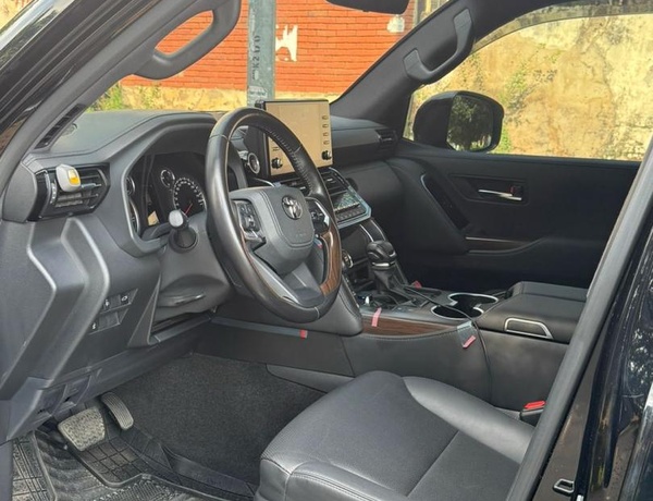 BRAND NEW 2024 TOYOTA LAND CRUISER GX.R FOR SALE