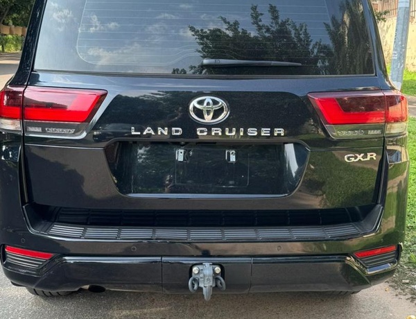 BRAND NEW 2024 TOYOTA LAND CRUISER GX.R FOR SALE