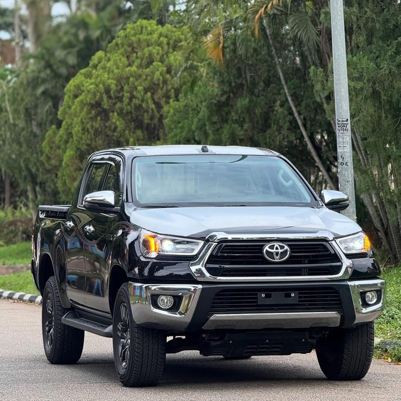 BRAND NEW 2025 TOYOTA HILUX SRS FOR SALE IN ABUJA image