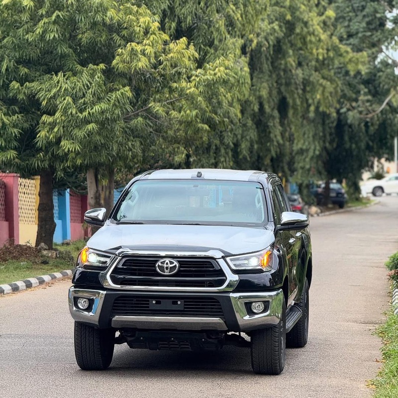 BRAND NEW 2025 TOYOTA HILUX SRS FOR SALE IN ABUJA image