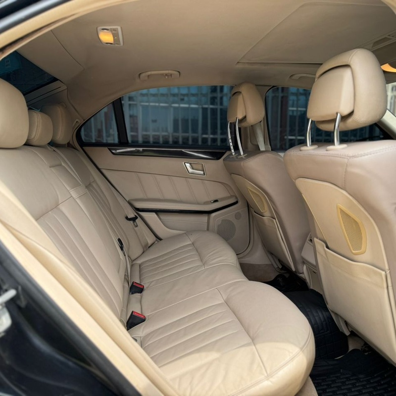 2015 MERCEDES BENZ  E400 IN ABUJA image