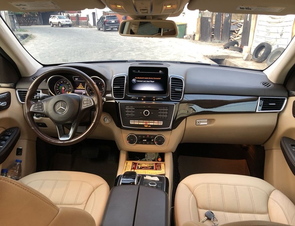 6MONTHS USED 2018 MERCEDES BENZ GLE350 4MATIC