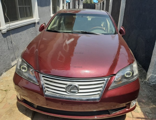 CLEAN REGISTERED 2008 LEXUS ES350 FOR SALE IN LAGOS