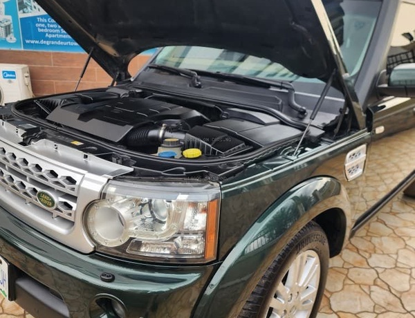 Clean Registered 2012 Land Rover LR4 HSE for Sale In Ikeja Lagos
