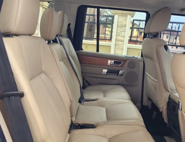 Clean Registered 2012 Land Rover LR4 HSE for Sale In Ikeja Lagos