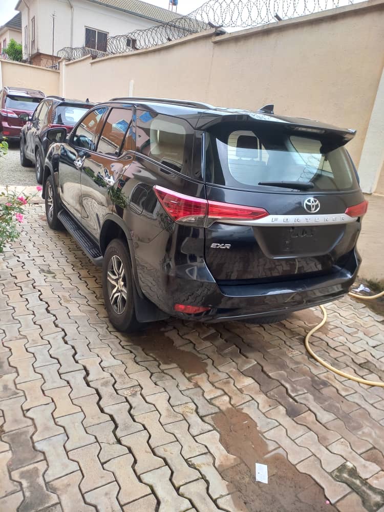 Car Image 7