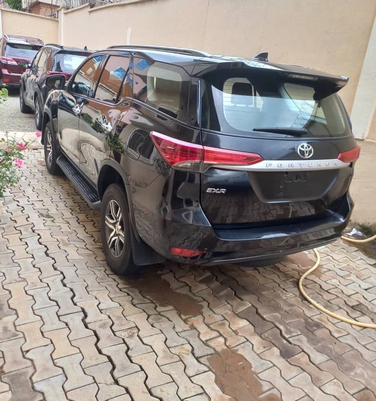 Few Months Used 2021 Toyota Fortuner EXR image