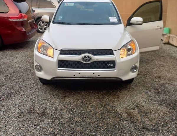 FOREIGN USED 2010 TOYOTA RAV4 LIMITED V6