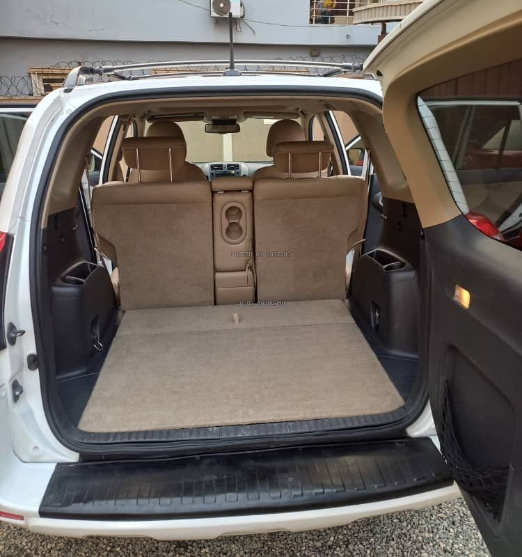 FOREIGN USED 2010 TOYOTA RAV4 LIMITED V6 image