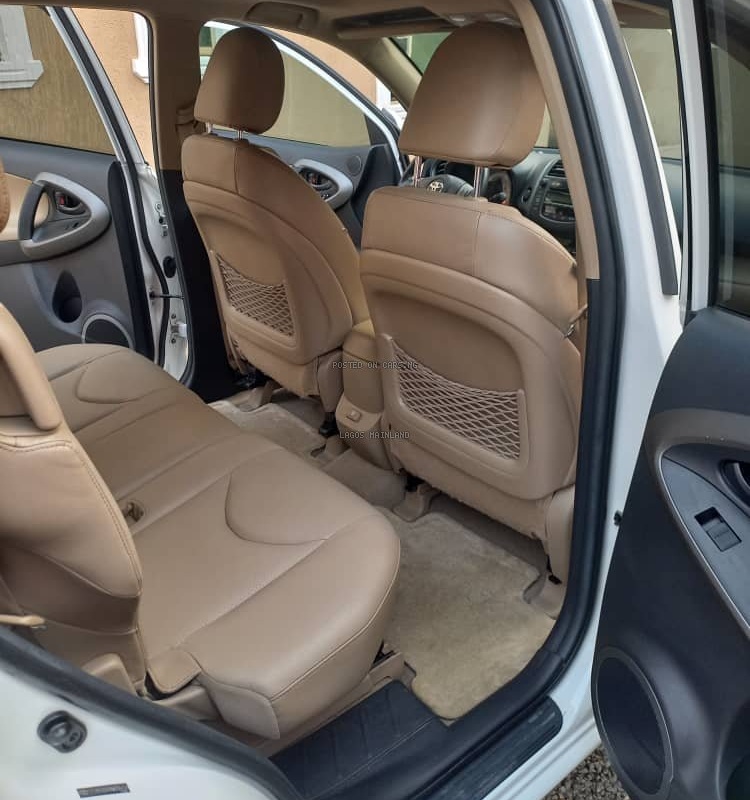 FOREIGN USED 2010 TOYOTA RAV4 LIMITED V6 image