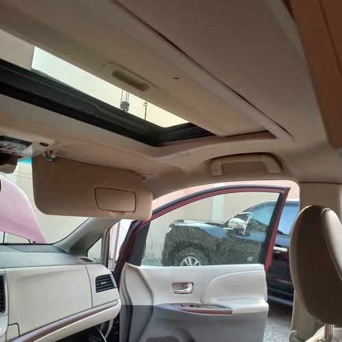 FOREIGN USED 2011 TOYOTA SIENNA LIMITED AWD