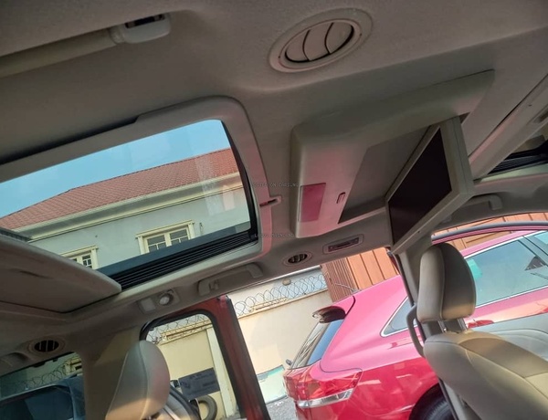 FOREIGN USED 2011 TOYOTA SIENNA LIMITED AWD