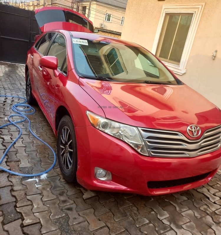 FOREIGN USED 2011 TOYOTA VENZA AWD V6 FOR SALE IN LAGOS image