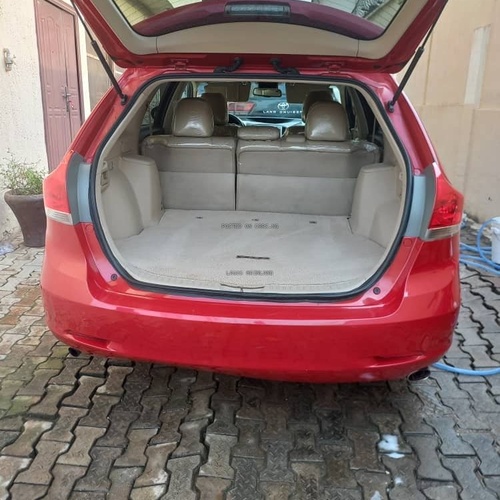 FOREIGN USED 2011 TOYOTA VENZA AWD V6 FOR SALE IN LAGOS