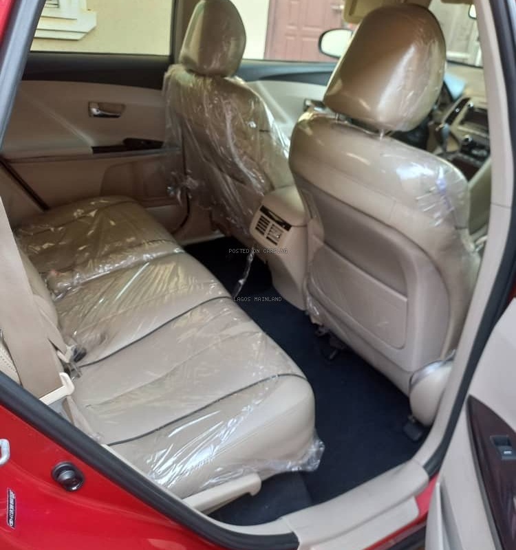 FOREIGN USED 2011 TOYOTA VENZA AWD V6 FOR SALE IN LAGOS image