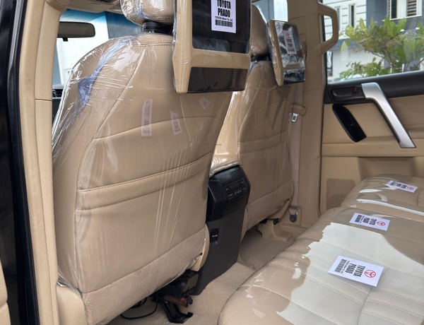 FOREIGN USED 2017 TOYOTA LANDCRUISER PRADO TXL